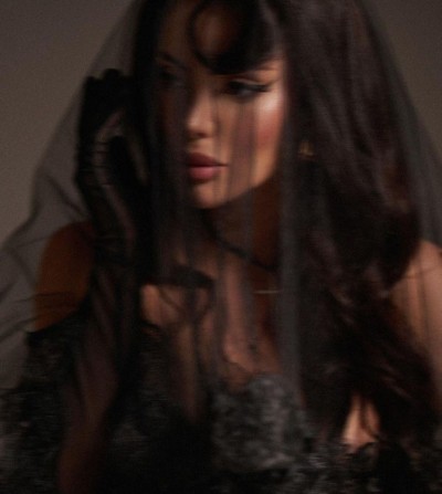 Джулия, Г. Дмитров